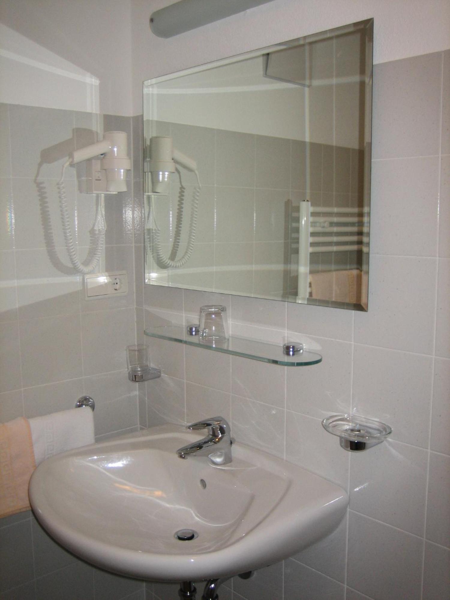 Garni - Appartement Neumairhof Oberrasen Exteriör bild