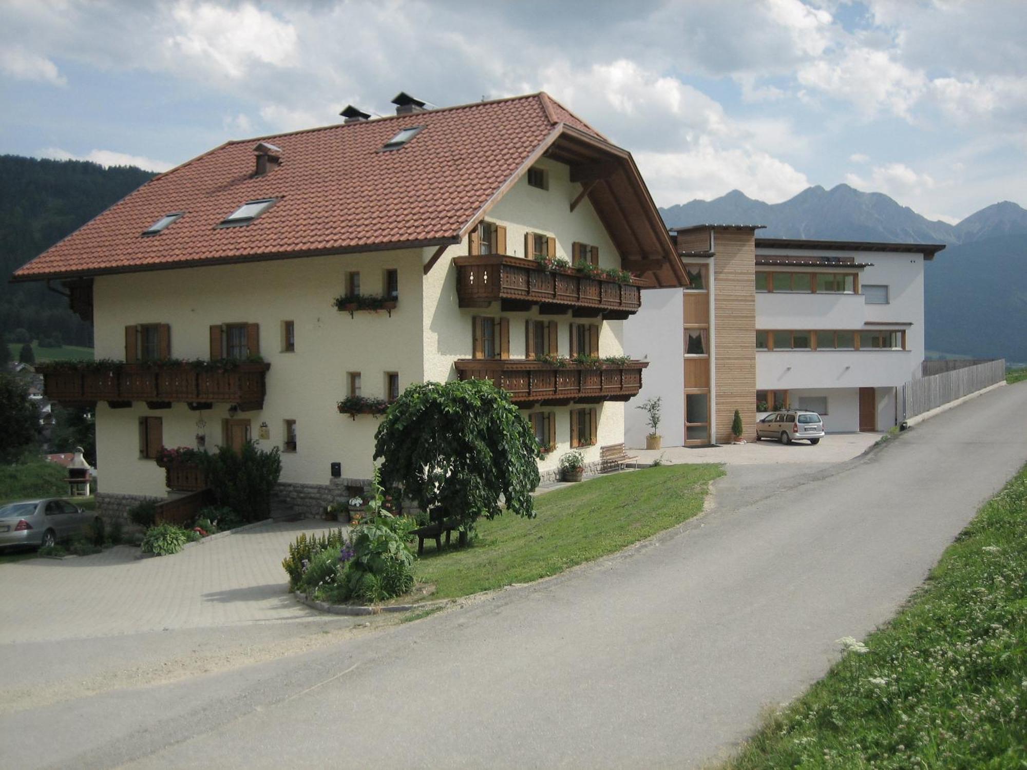 Garni - Appartement Neumairhof Oberrasen Exteriör bild